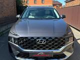 Hyundai Santa Fe 2020 годаfor17 200 000 тг. в Астана