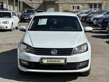 Volkswagen Polo 2017 года за 5 500 000 тг. в Актобе – фото 2
