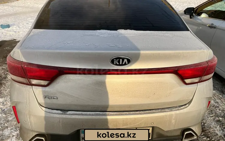 Kia Rio 2021 года за 8 999 999 тг. в Актобе