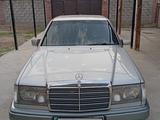 Mercedes-Benz E 280 1990 года за 1 800 000 тг. в Шымкент