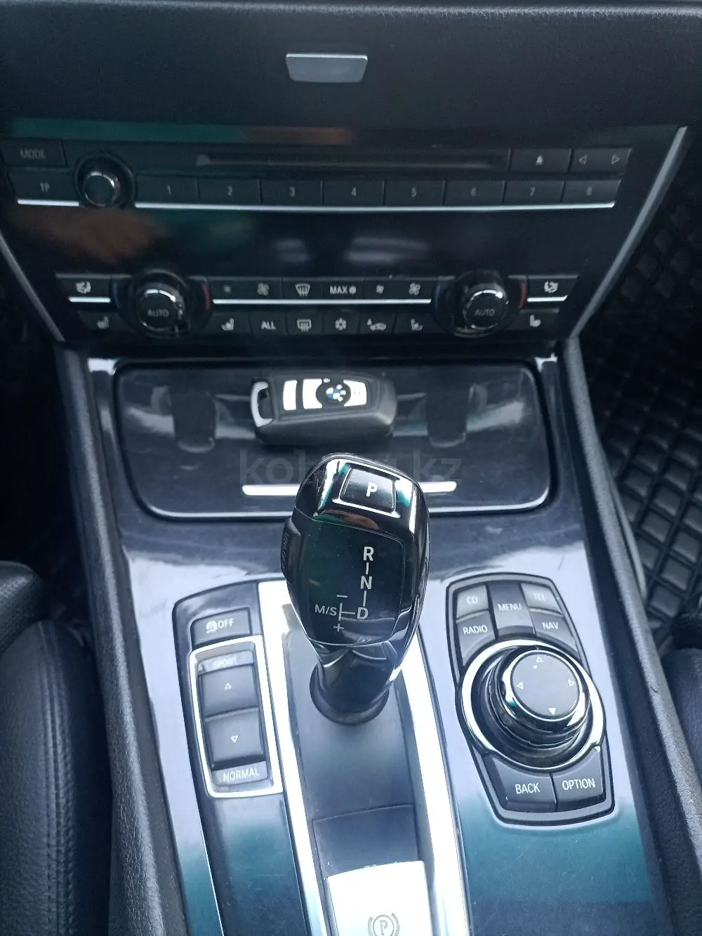 BMW 5 Series, 2010