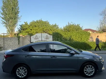 Hyundai Accent 2018 года за 6 000 000 тг. в Шымкент – фото 3