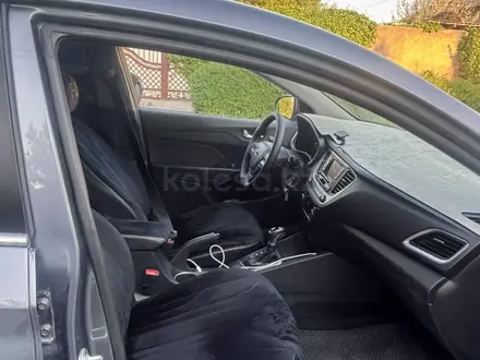 Hyundai Accent 2018 года за 6 000 000 тг. в Шымкент – фото 8