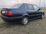 Volkswagen Vento 1992 года за 1 100 000 тг. в Тараз – фото 3
