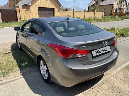 Hyundai Elantra 2012 года за 4 000 000 тг. в Уральск – фото 11