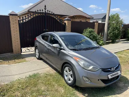 Hyundai Elantra 2012 года за 4 000 000 тг. в Уральск – фото 2