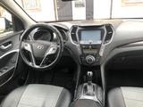 Hyundai Santa Fe 2012 года за 8 500 000 тг. в Атырау