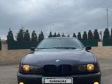 BMW 528 1997 года за 2 300 000 тг. в Караганда – фото 4