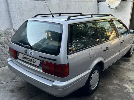 Volkswagen Passat 1995 года за 2 800 000 тг. в Шымкент – фото 6