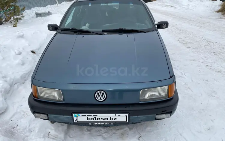 Volkswagen Passat 1990 годаfor1 300 000 тг. в Астана