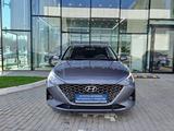 Hyundai Accent 2021 года за 7 390 000 тг. в Алматы – фото 2