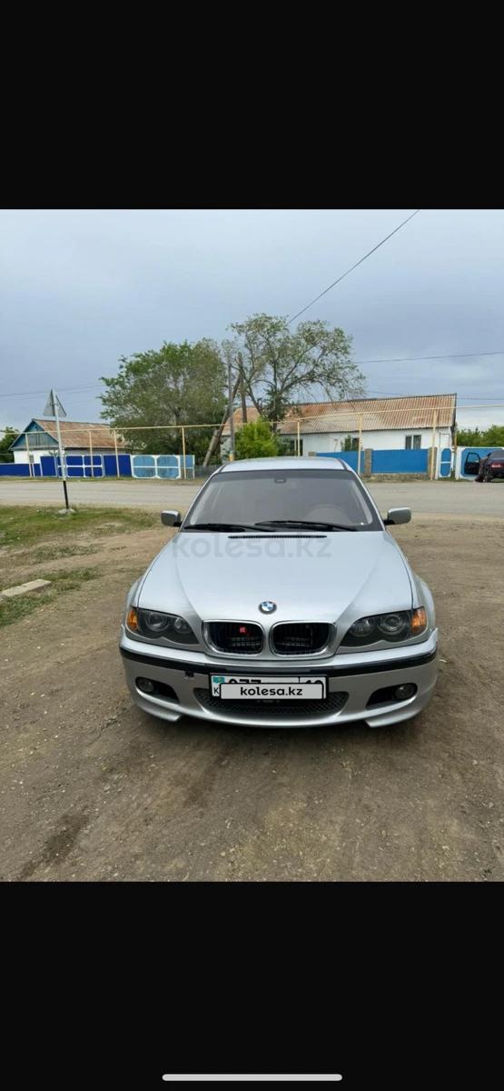 BMW 318 2001 г.