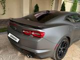 Chevrolet Camaro 2018 года за 13 800 000 тг. в Алматы – фото 3