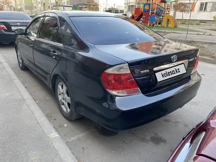 Toyota Camry 2003 года за 4 400 000 тг. в Алматы – фото 2