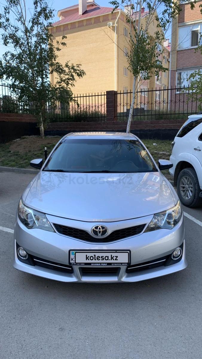 Toyota Camry 2014 г.