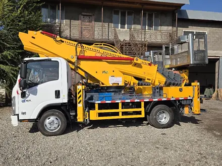 Isuzu 2024 года за 32 500 000 тг. в Алматы – фото 3