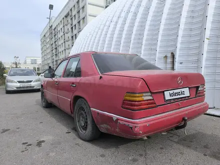 Mercedes-Benz E 230 1992 года за 850 000 тг. в Алматы – фото 4