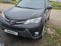 Toyota RAV4 2014 годаfor10 500 000 тг. в Астана