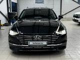 Hyundai Sonata 2021 года за 13 200 000 тг. в Уральск – фото 3