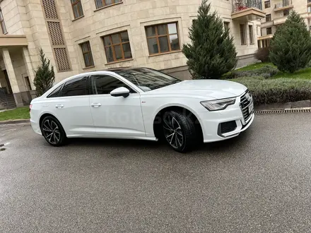 Audi A6 2021 года за 22 880 000 тг. в Алматы – фото 4