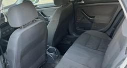 Volkswagen Golf 2005 года за 3 500 000 тг. в Алматы – фото 4