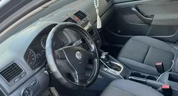 Volkswagen Golf 2005 года за 3 500 000 тг. в Алматы – фото 5