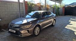 Toyota Camry 2015 года за 10 500 000 тг. в Шымкент