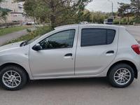 Renault Sandero 2015 годаfor3 500 000 тг. в Караганда