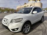 Hyundai Santa Fe 2010 года за 7 000 000 тг. в Актау – фото 2