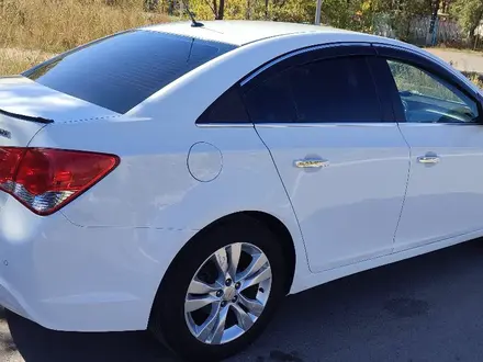 Chevrolet Cruze 2013 года за 4 900 000 тг. в Караганда – фото 3