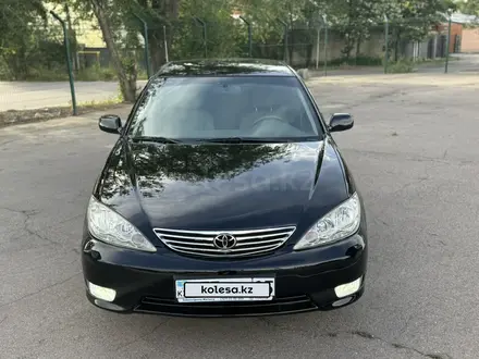 Toyota Camry 2004 года за 6 400 000 тг. в Алматы – фото 19