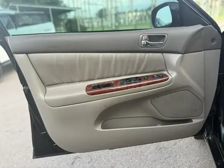 Toyota Camry 2004 года за 6 400 000 тг. в Алматы – фото 25