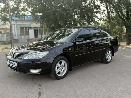 Toyota Camry 2004 года за 6 400 000 тг. в Алматы – фото 2