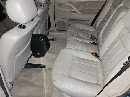 Volkswagen Passat 1996 года за 3 000 000 тг. в Шымкент – фото 10