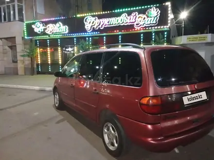 Volkswagen Sharan 1995 года за 2 300 000 тг. в Кокшетау – фото 3