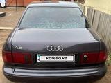 Audi A8 1996 года за 2 130 000 тг. в Уральск – фото 2