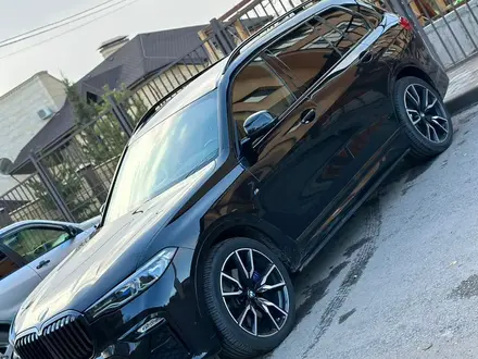 BMW X7 2020 года за 50 000 000 тг. в Караганда – фото 3