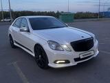 Mercedes-Benz E 200 2010 годаfor6 500 000 тг. в Караганда – фото 2