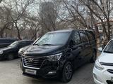 Hyundai Starex 2018 года за 13 200 000 тг. в Астана