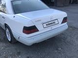 Mercedes-Benz E 200 1993 года за 1 500 000 тг. в Тараз – фото 4