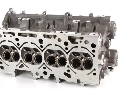 Головка блока цилиндров 4M40, 4D56, 1HD, 1KZ, 1KD, 2LT, 3L, 5L за 120 000 тг. в Экибастуз