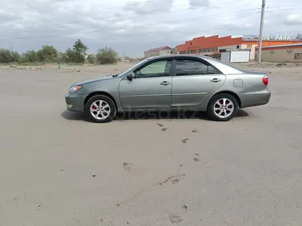 Toyota Camry 2005 года за 4 800 000 тг. в Семей – фото 3