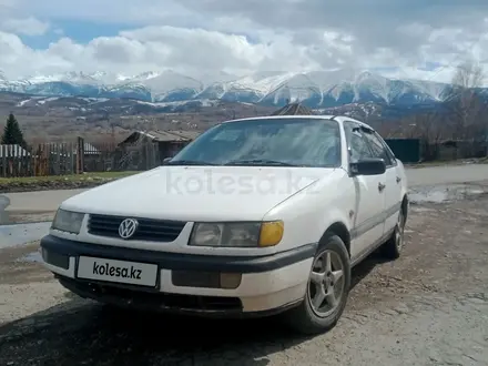 Volkswagen Passat 1994 года за 1 350 000 тг. в Усть-Каменогорск – фото 2