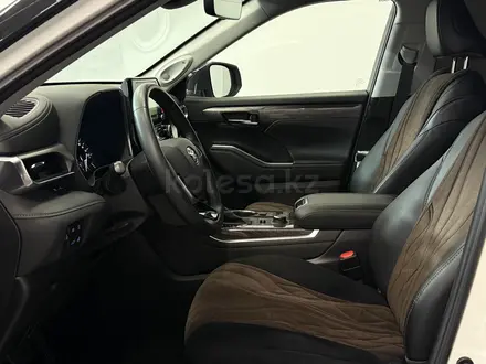 Toyota Highlander Luxe 2020 года за 24 900 000 тг. в Астана – фото 12