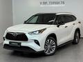 Toyota Highlander Luxe 2020 года за 24 900 000 тг. в Астана