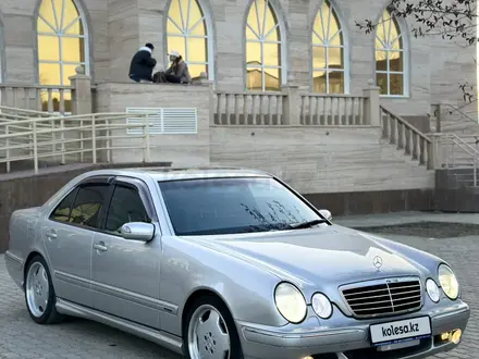 Mercedes-Benz E 320 2001 года за 9 000 000 тг. в Уральск – фото 3