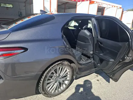 Toyota Camry 2019 года за 9 500 000 тг. в Кызылорда – фото 11