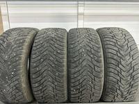 Автошины Nokian 225/45 R19 Зимние дисков нет за 150 000 тг. в Атырау