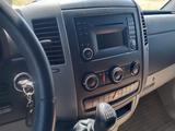 Mercedes-Benz Sprinter 2011 года за 15 500 000 тг. в Шу – фото 3
