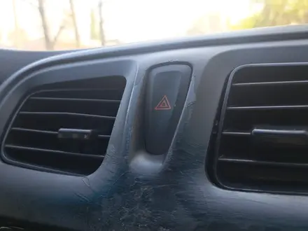 Renault Logan 2015 года за 1 970 000 тг. в Алматы – фото 20
